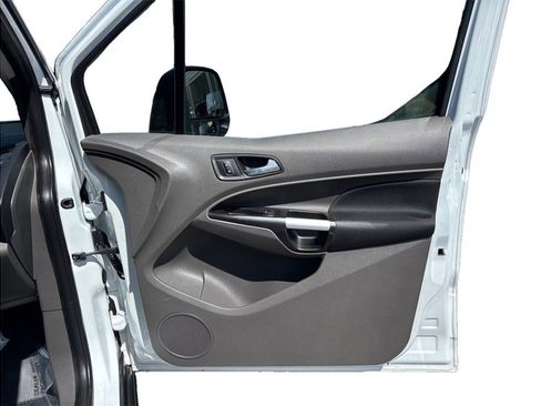 Used 2019 Ford Transit Connect XLT image 31