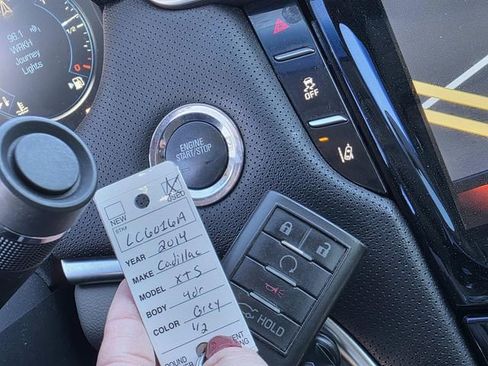 Used 2014 Cadillac XTS Premium image 15