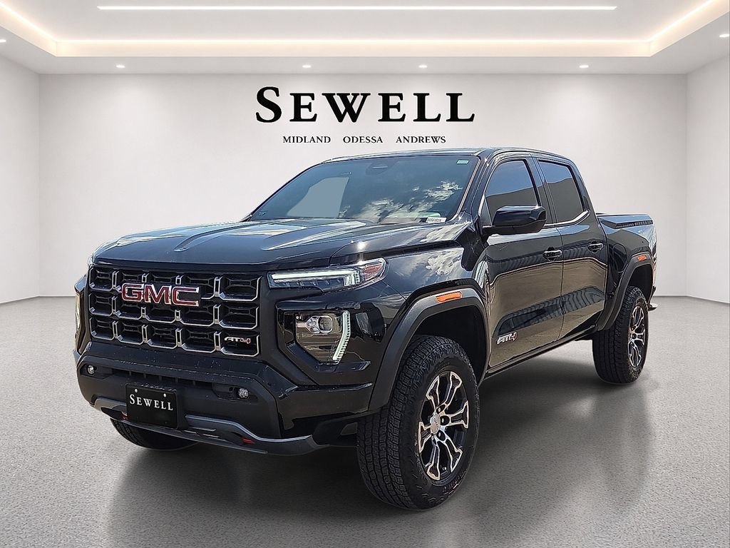 Used 2025 GMC Canyon AT4 w/ AT4 Premium Package AWD/4WD image 1