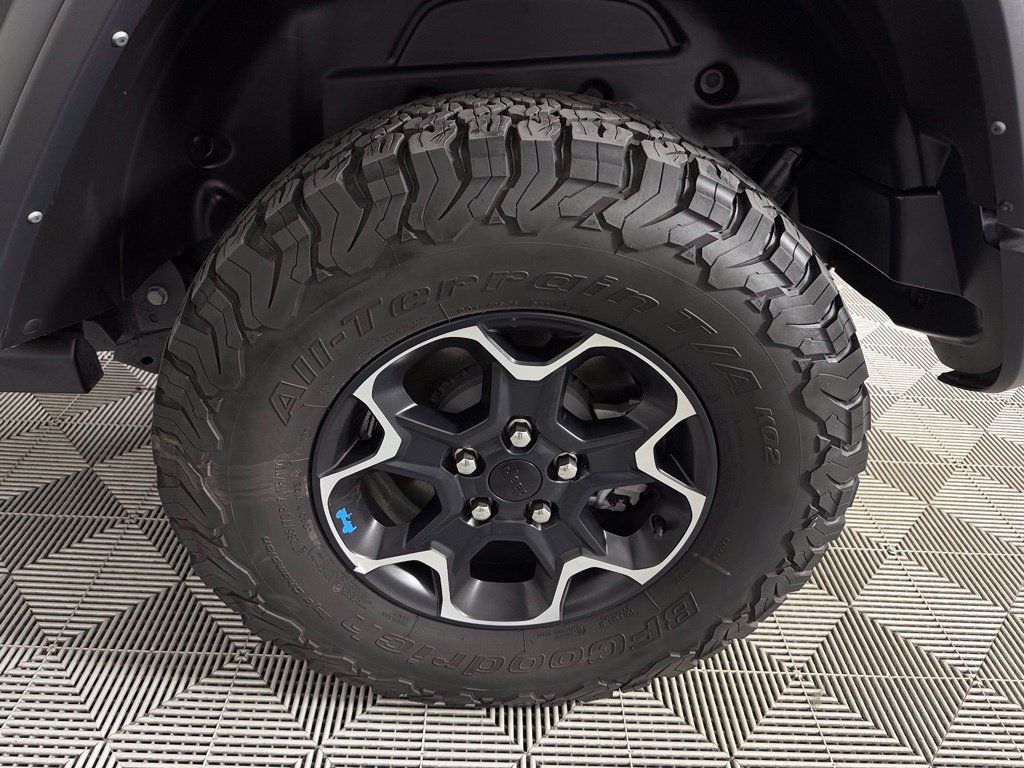 Used 2023 Jeep Wrangler Unlimited Rubicon 4xe w/ Cold Weather Group AWD/4WD image 11