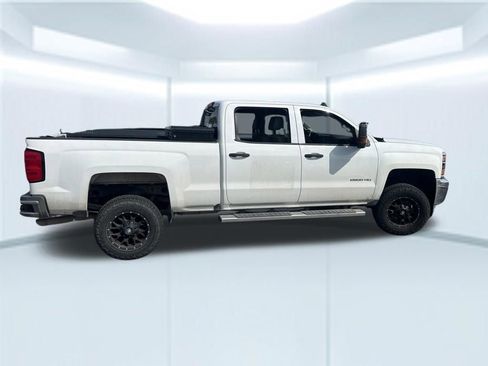 Used 2018 Chevrolet Silverado 2500 W/T w/ WT Convenience Package RWD image 2