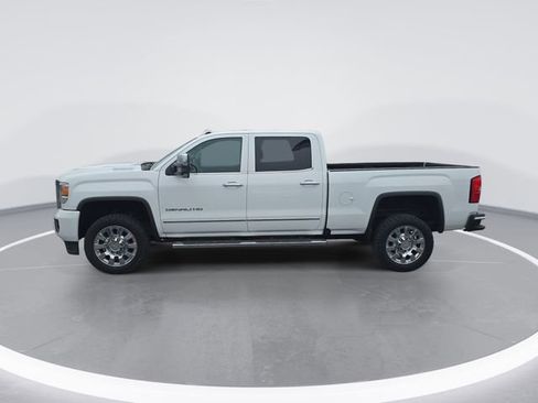Used 2017 GMC Sierra 2500 Denali w/ Duramax Plus Package image 7