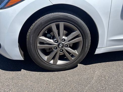 Used 2018 Hyundai Elantra SEL FWD image 27