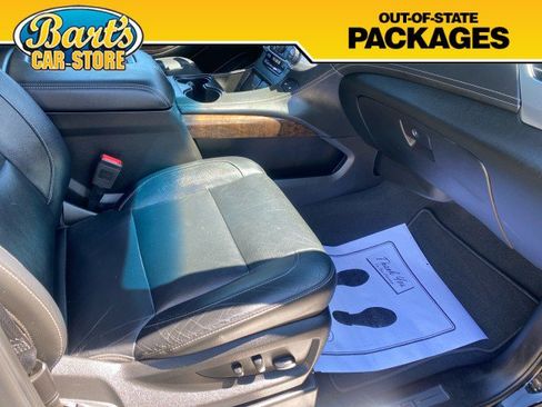 Used 2019 Chevrolet Suburban LT AWD/4WD image 18