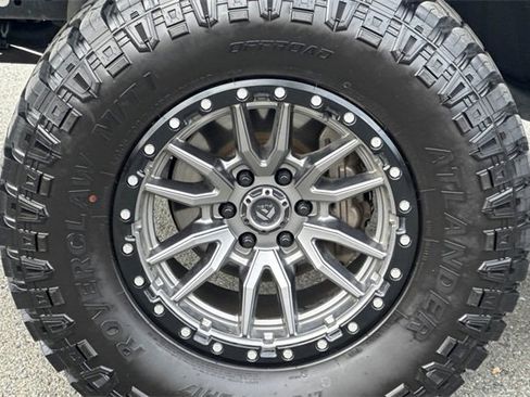 Used 2018 Chevrolet Colorado Z71 image 23