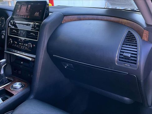 Certified 2024 Nissan Armada SL image 18