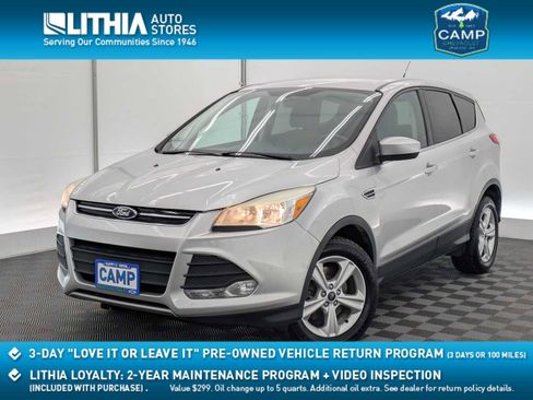Used 2015 Ford Escape SE image 1