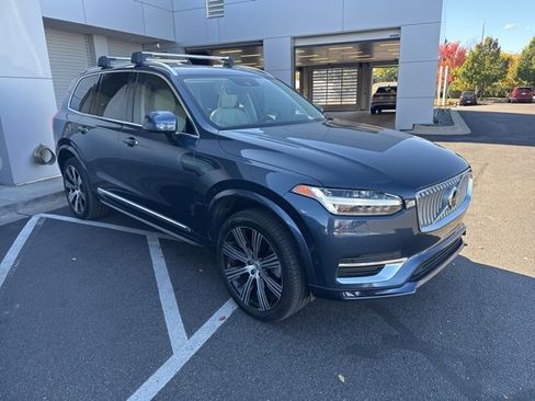 Certified 2022 Volvo XC90 T6 Inscription w/ Lounge Package image 4