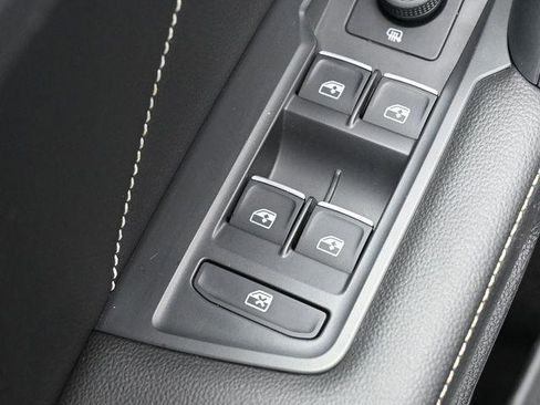 Used 2022 Volkswagen Tiguan SE R-Line image 13