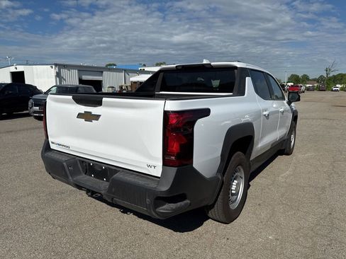 Used 2024 Chevrolet Silverado EV W/T image 3
