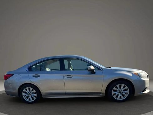 Used 2017 Subaru Legacy 2.5i Premium AWD/4WD image 4