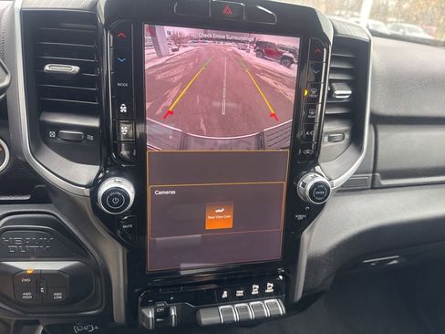 Used 2025 RAM 2500 Big Horn image 28