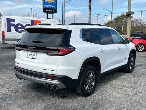 Used 2025 GMC Acadia Elevation image 5