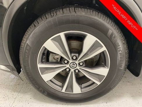 Used 2019 Nissan Murano S image 9