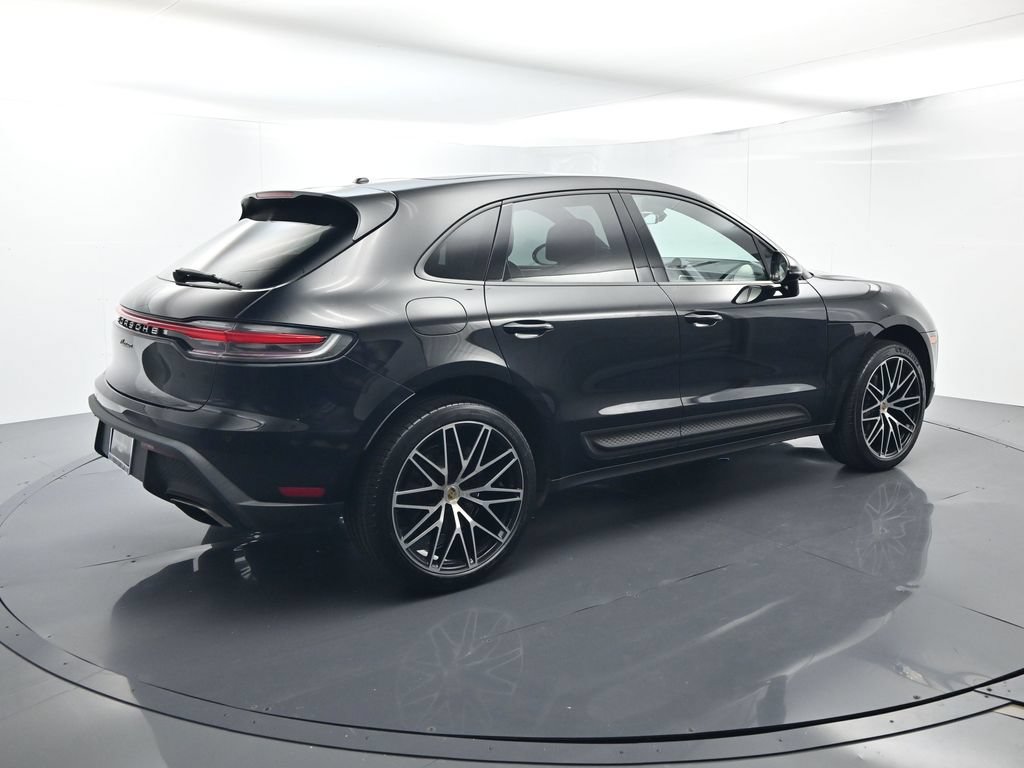 Used 2023 Porsche Macan AWD/4WD image 15