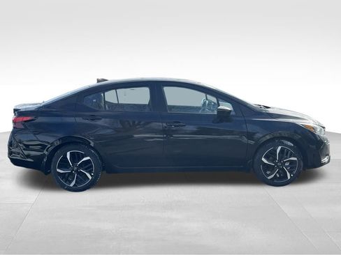 New 2025 Nissan Versa SR w/ Trunk Package image 6