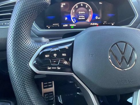 Used 2024 Volkswagen Tiguan SE R-Line w/ MDO Package, Three-Row FWD image 27