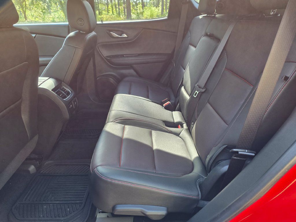 Used 2021 Chevrolet Blazer RS w/ Enhanced Convenience Package FWD image 16
