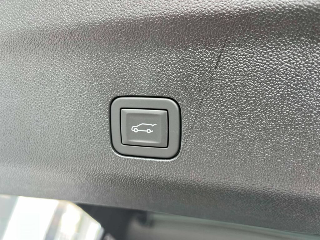 New 2026 GMC Yukon Denali AWD/4WD image 20
