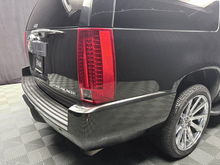 Used 2013 Cadillac Escalade ESV Luxury AWD/4WD image 13
