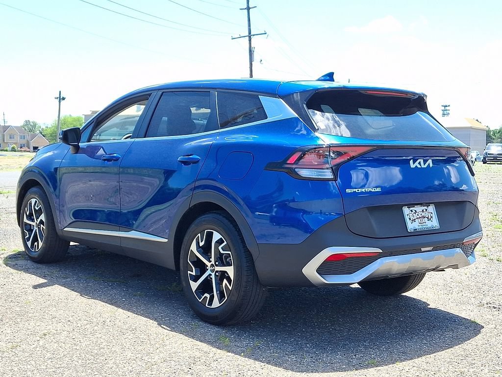 Used 2023 Kia Sportage EX FWD image 5