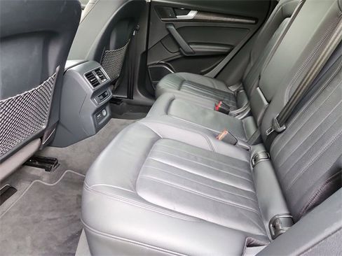 Used 2019 Audi Q5 2.0T Premium Plus w/ Premium Plus Package image 26
