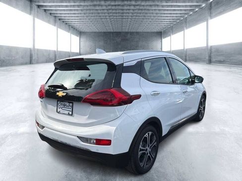 Used 2019 Chevrolet Bolt Premier w/ Infotainment Package FWD image 3