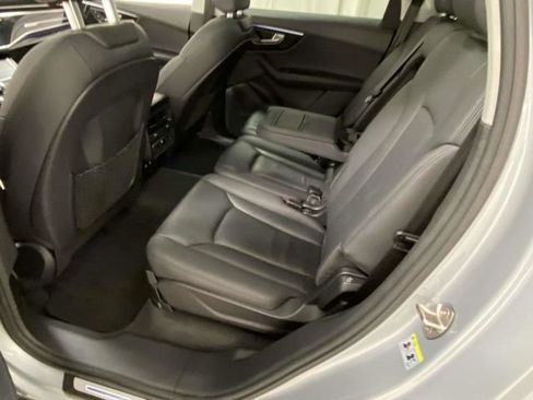 Used 2024 Audi Q7 2.0T Premium Plus image 9