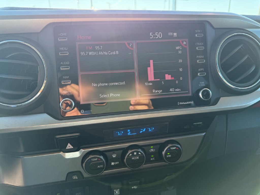 Used 2022 Toyota Tacoma SR5 w/ Technology Package RWD image 12