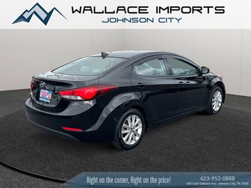 Used 2015 Hyundai Elantra SE w/ Option Group 02 image 5