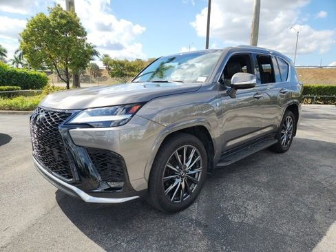 Used 2023 Lexus LX 600 F Sport image 16