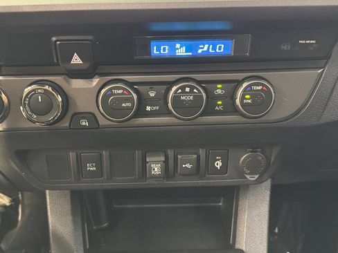 Used 2023 Toyota Tacoma TRD Off-Road AWD/4WD image 35