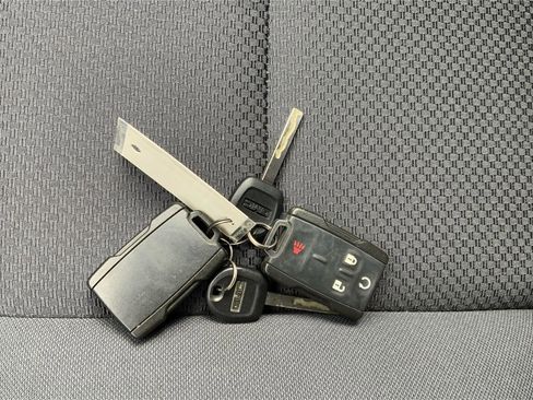 Used 2019 GMC Sierra 1500 SLE w/ SLE Value Package image 35