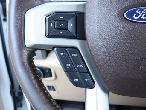 Used 2020 Ford F150 Lariat image 22