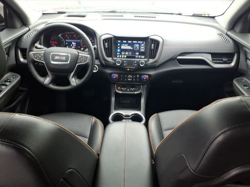Used 2023 GMC Terrain AT4 w/ Tech Package image 10