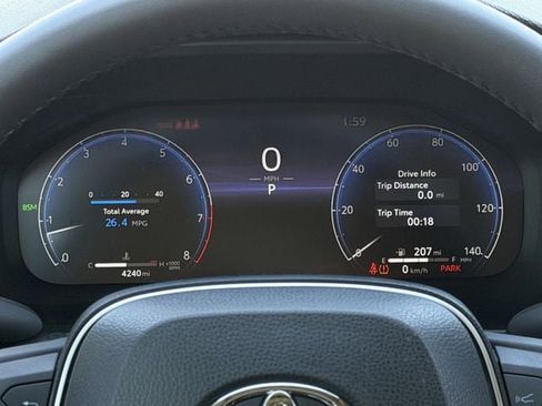 Used 2024 Toyota RAV4 Limited image 15