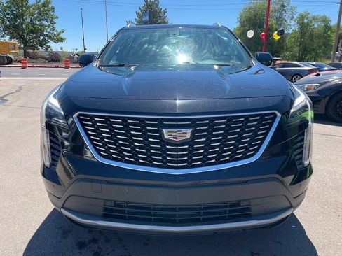 Used 2019 Cadillac XT4 Premium Luxury AWD/4WD image 2