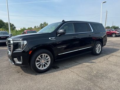 Used 2023 GMC Yukon XL SLT w/ SLT Premium Package