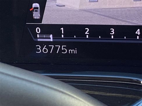 Certified 2023 Cadillac Escalade Premium Luxury image 26