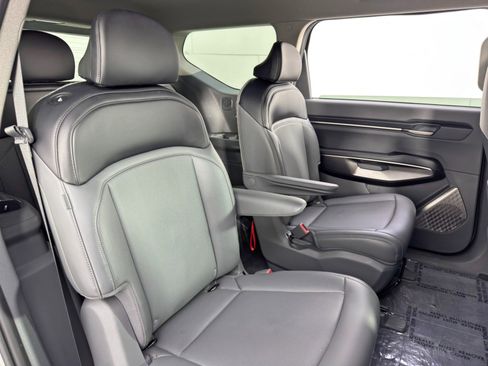 Used 2024 Kia EV9 Light Long Range image 38