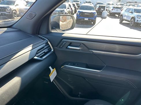 New 2026 GMC Acadia Elevation AWD/4WD image 29