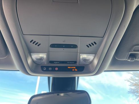 Certified 2024 Chevrolet Blazer LT w/ Convenience Package image 31