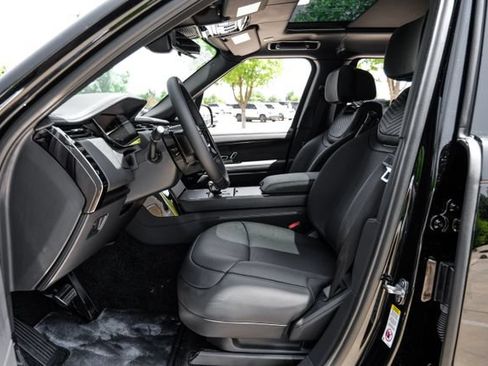 New 2026 Land Rover Range Rover SV AWD/4WD image 4