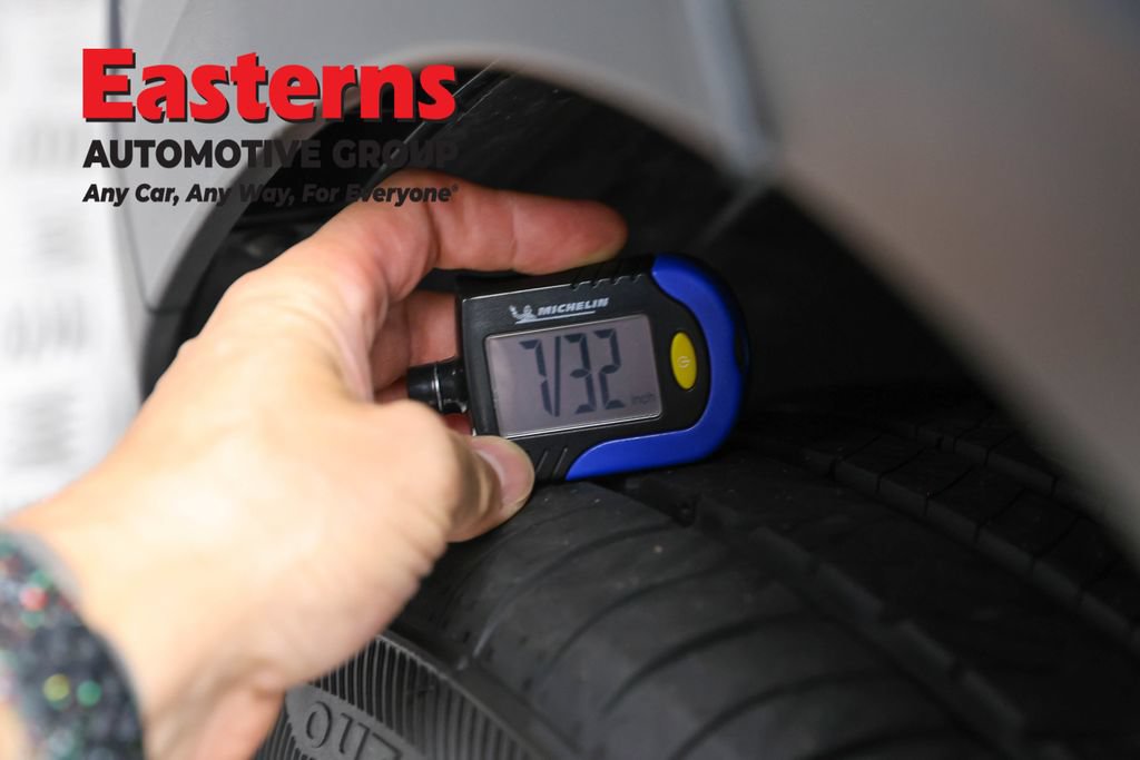 Used 2025 Volkswagen Taos SE AWD/4WD image 27