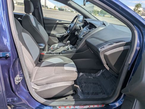 Used 2017 Ford Focus ST FWD image 30