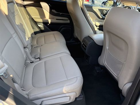 Used 2021 Lincoln Corsair Standard w/ Equipment Group 101A image 15