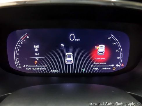 Used 2025 Acura MDX SH-AWD image 15