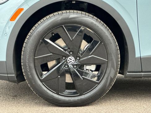 New 2025 Volkswagen ID.4 Pro S RWD image 26
