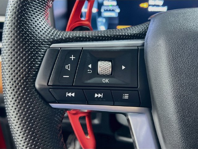 Used 2023 Mitsubishi Outlander SEL AWD/4WD image 17