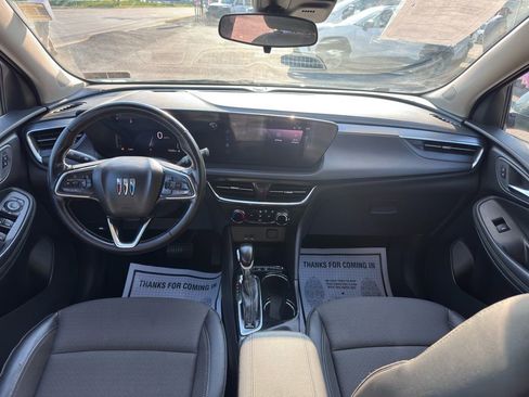 Used 2024 Buick Encore GX Preferred FWD image 32